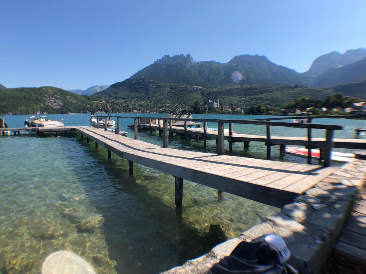 Au Bord Du Lac D'Annecy, Logement Type Loft, Dans Residence Avec Plage Et Ponton Privee Duingt Luaran gambar