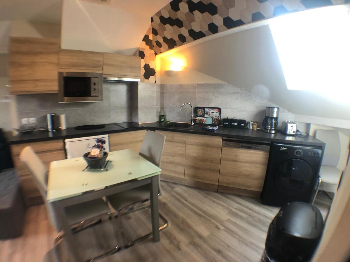 Au Bord Du Lac D'Annecy, Logement Type Loft, Dans Residence Avec Plage Et Ponton Privee Duingt Luaran gambar