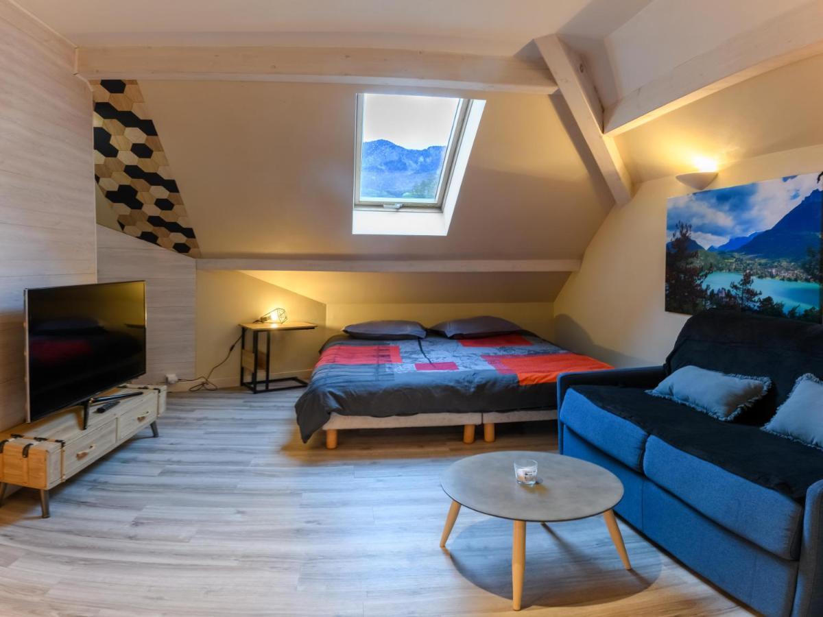 Au Bord Du Lac D'Annecy, Logement Type Loft, Dans Residence Avec Plage Et Ponton Privee Duingt Luaran gambar