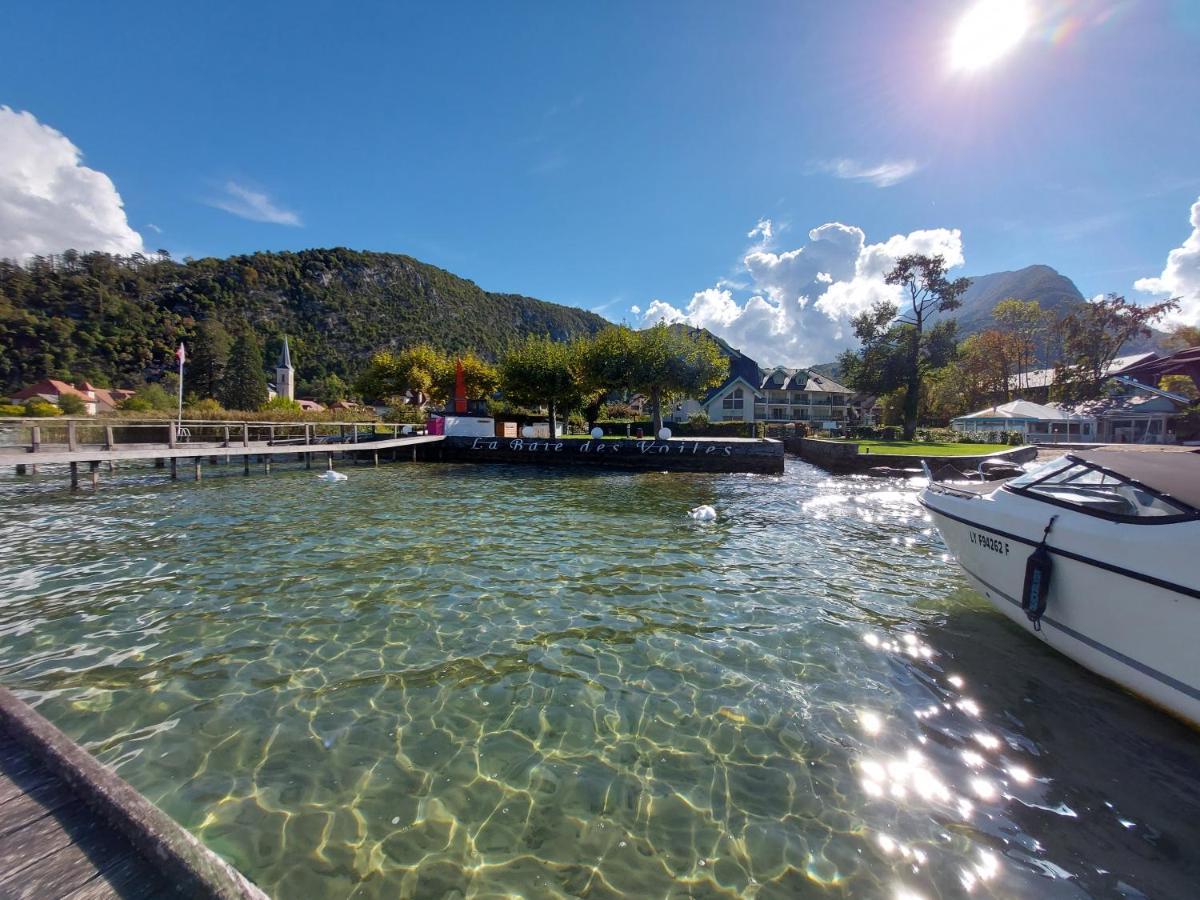 Au Bord Du Lac D'Annecy, Logement Type Loft, Dans Residence Avec Plage Et Ponton Privee Duingt Luaran gambar