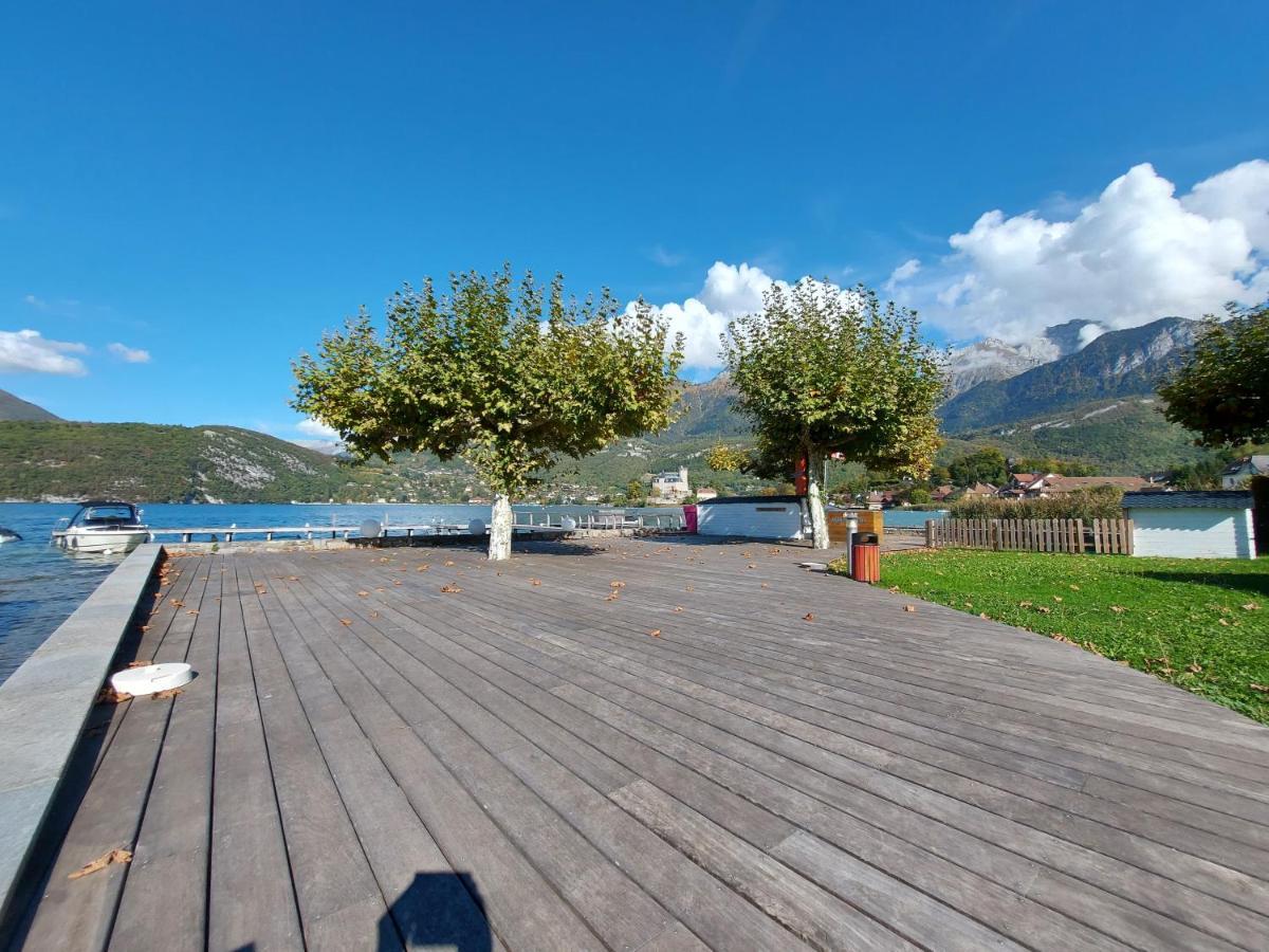 Au Bord Du Lac D'Annecy, Logement Type Loft, Dans Residence Avec Plage Et Ponton Privee Duingt Luaran gambar