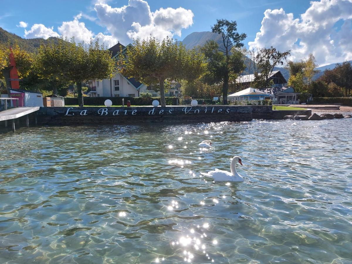 Au Bord Du Lac D'Annecy, Logement Type Loft, Dans Residence Avec Plage Et Ponton Privee Duingt Luaran gambar